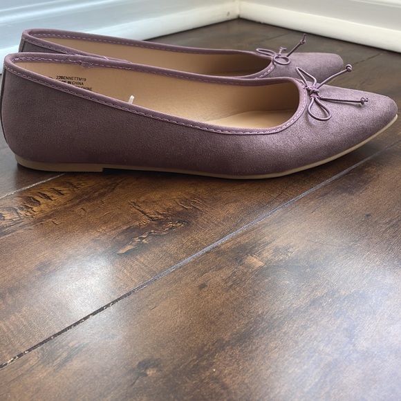 NWOT- George Purple/Mauve/Lilac Flats with Bow Size 9 - Picture 4 of 5